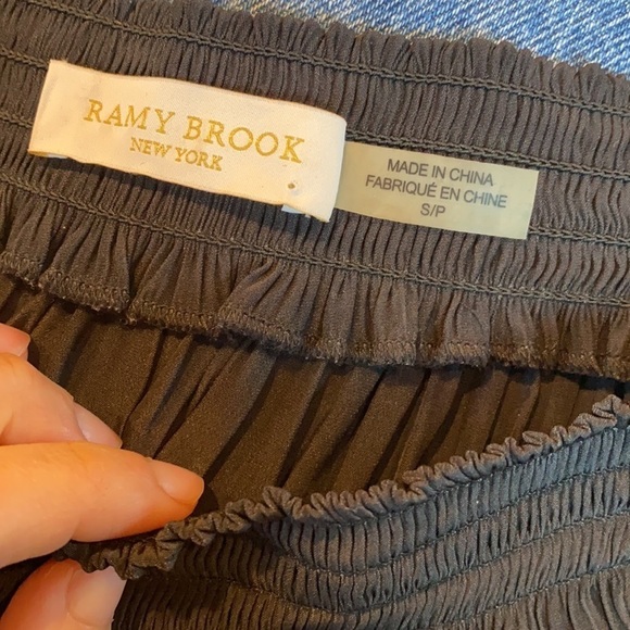 Ramy Brook / black Jessica Smocked Off-shoulder short sleeve silk  Top S - Picture 3 of 5